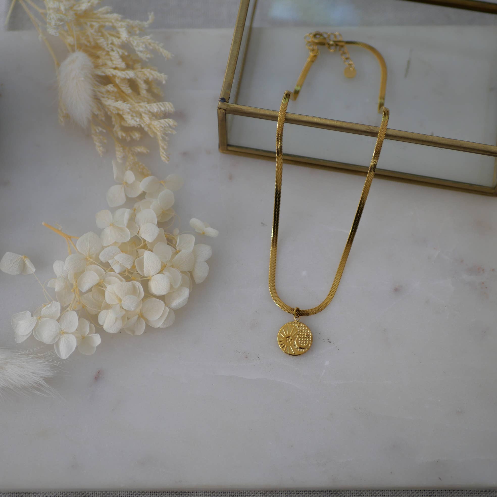 Collana Divya in acciaio inox con ciondolo