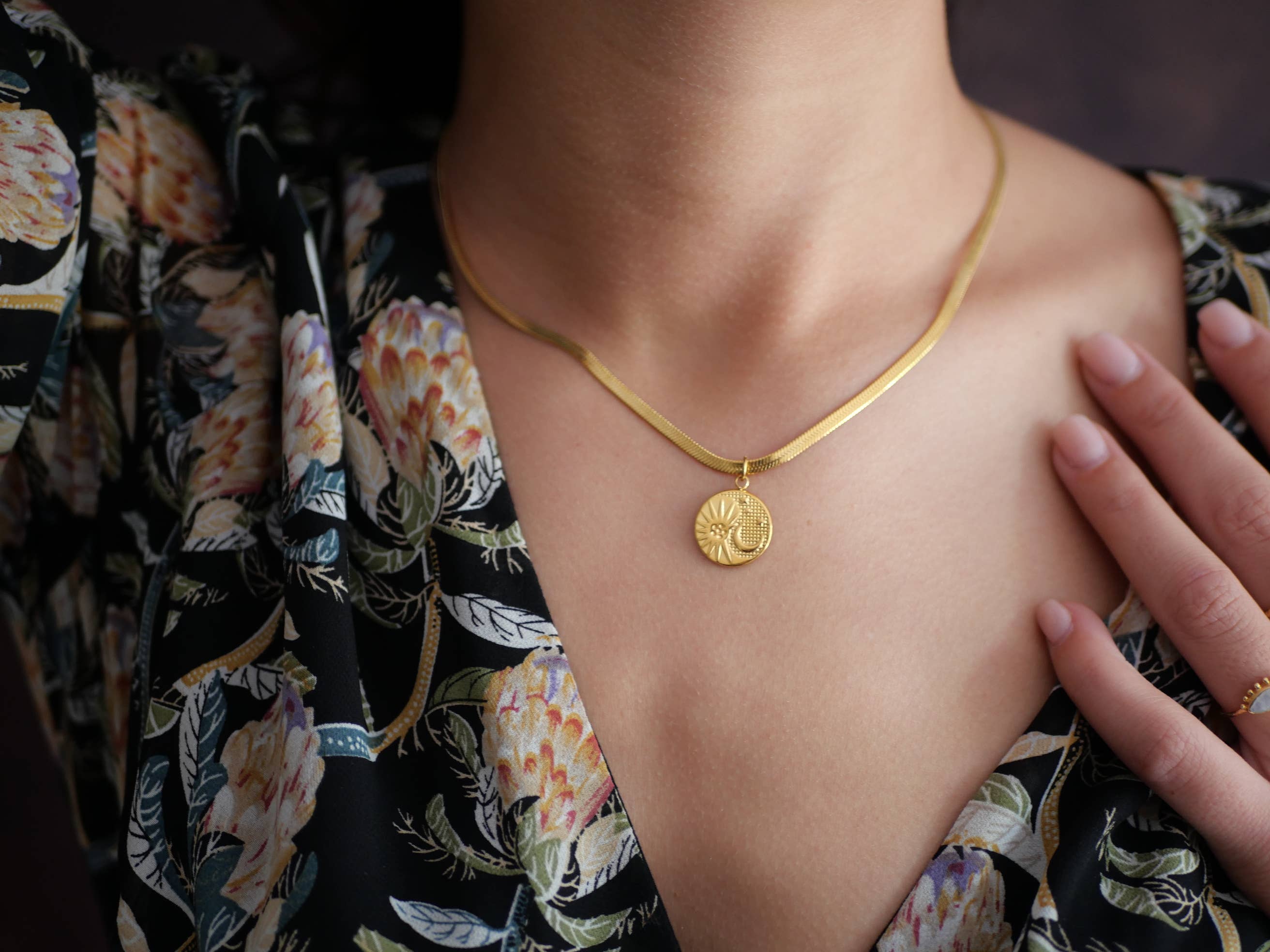 Collana Divya in acciaio inox con ciondolo
