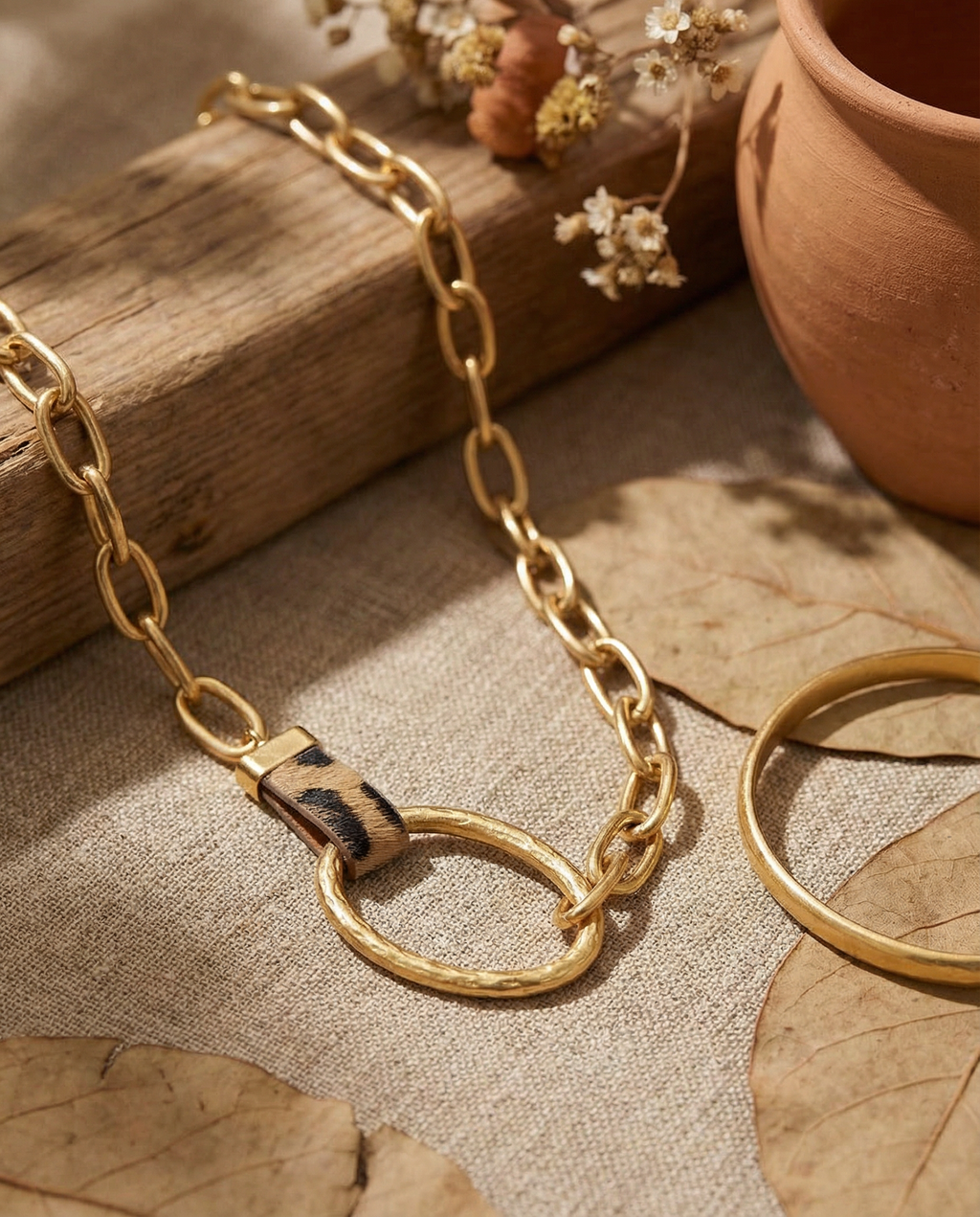 Collana catena in acciaio inossidabile dorato PU leopardo Helka