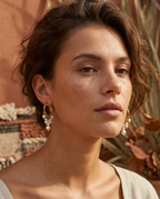 Zingara – orecchini a cerchio con perline bianche