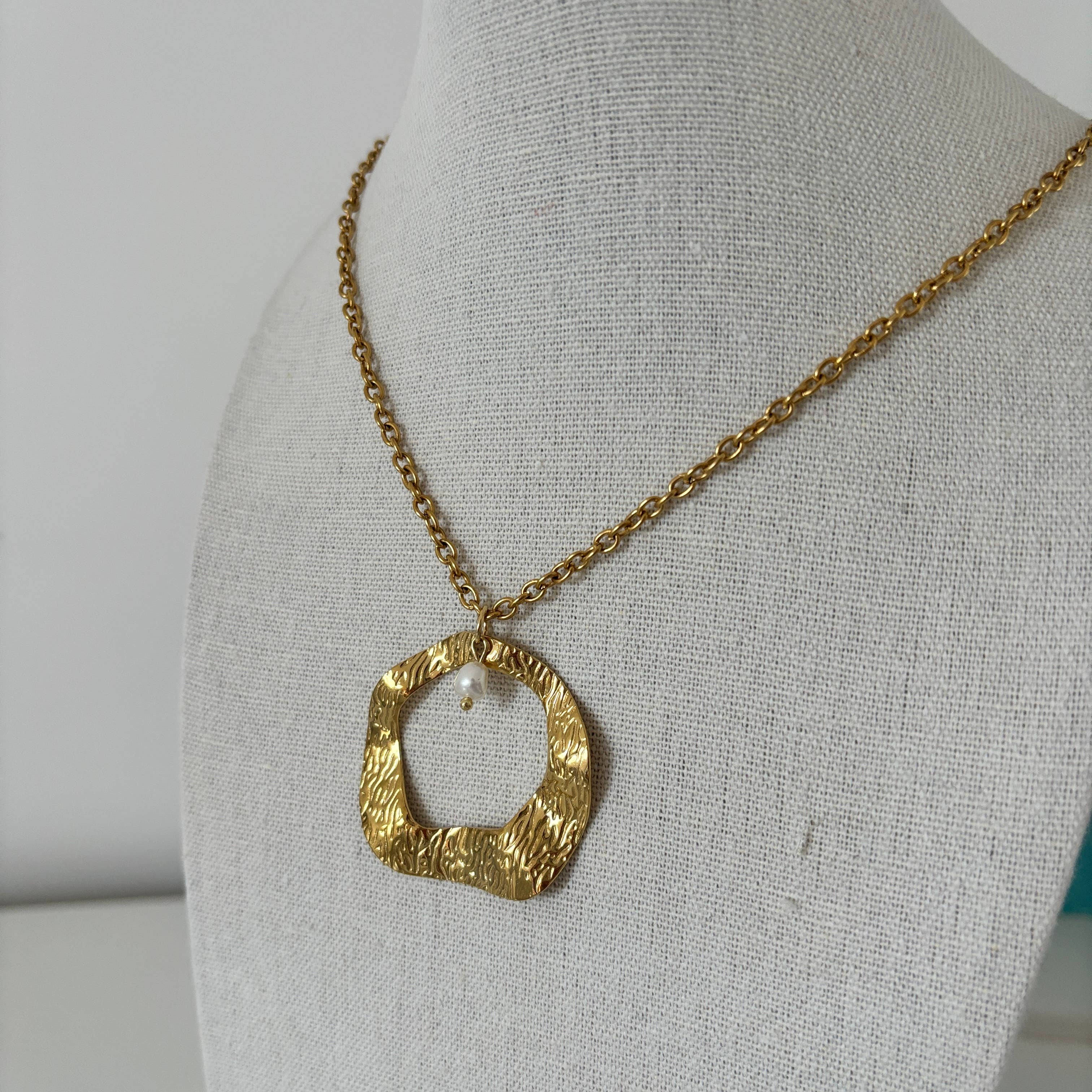 Golden Summer - collana con pendente in oro e perla