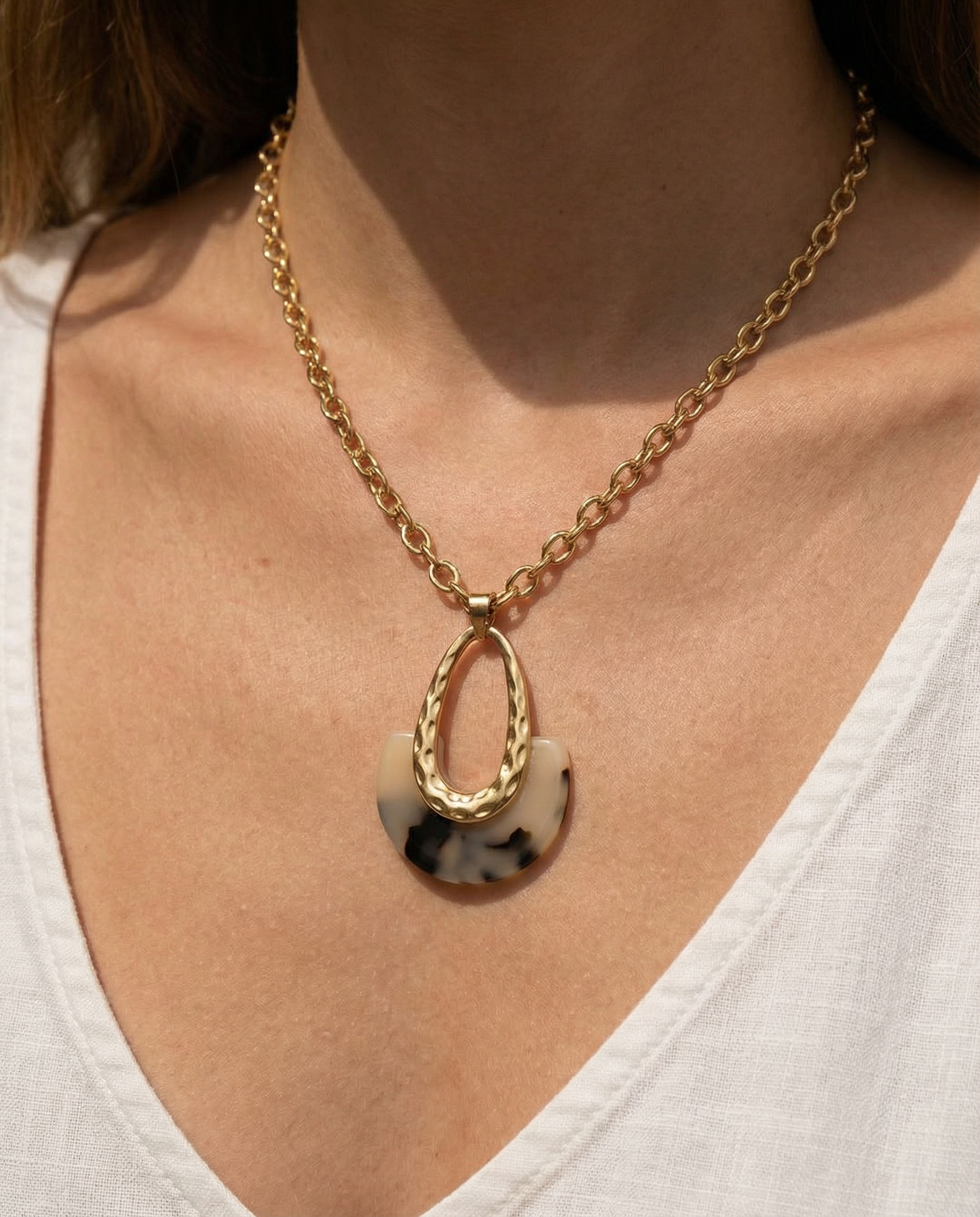 Collana catena pendente resina acciaio inossidabile dorato Luna